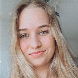 Meet your Posher, Leah